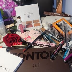 Makeup Live Show Minimum 15 Dollar Purchase